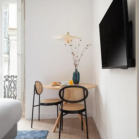 Lapa Diplomatic & Flats By Feel * Лісабон