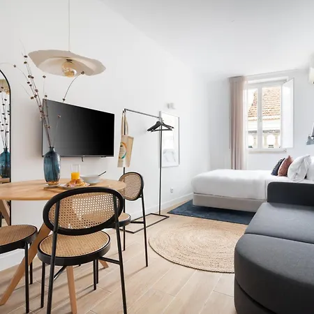 Lapa Diplomatic & Flats By Feel * Лісабон